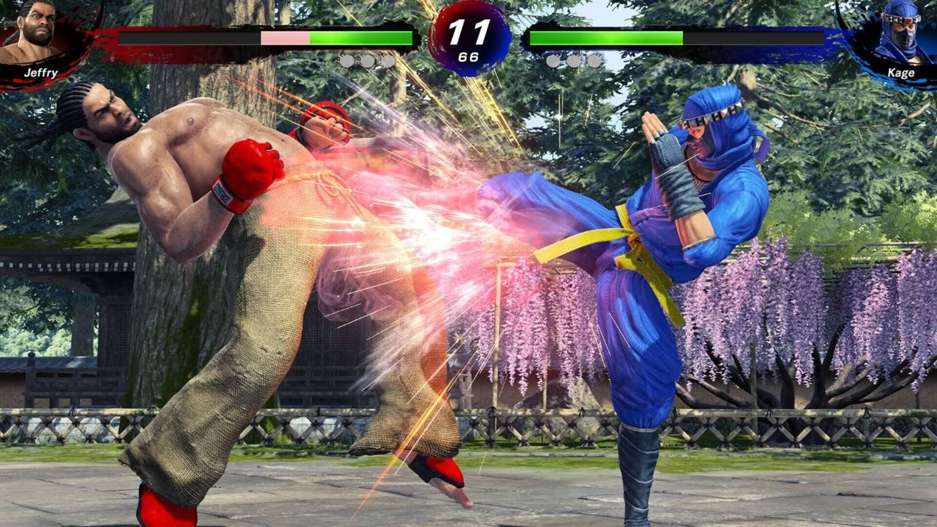Gros plan sur un personnage classique de Virtua Fighter 5 R.E.V.O. en pleine attaque.
